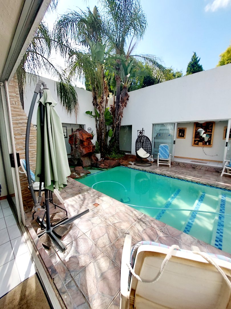 3 Bedroom Property for Sale in Flamwood North West